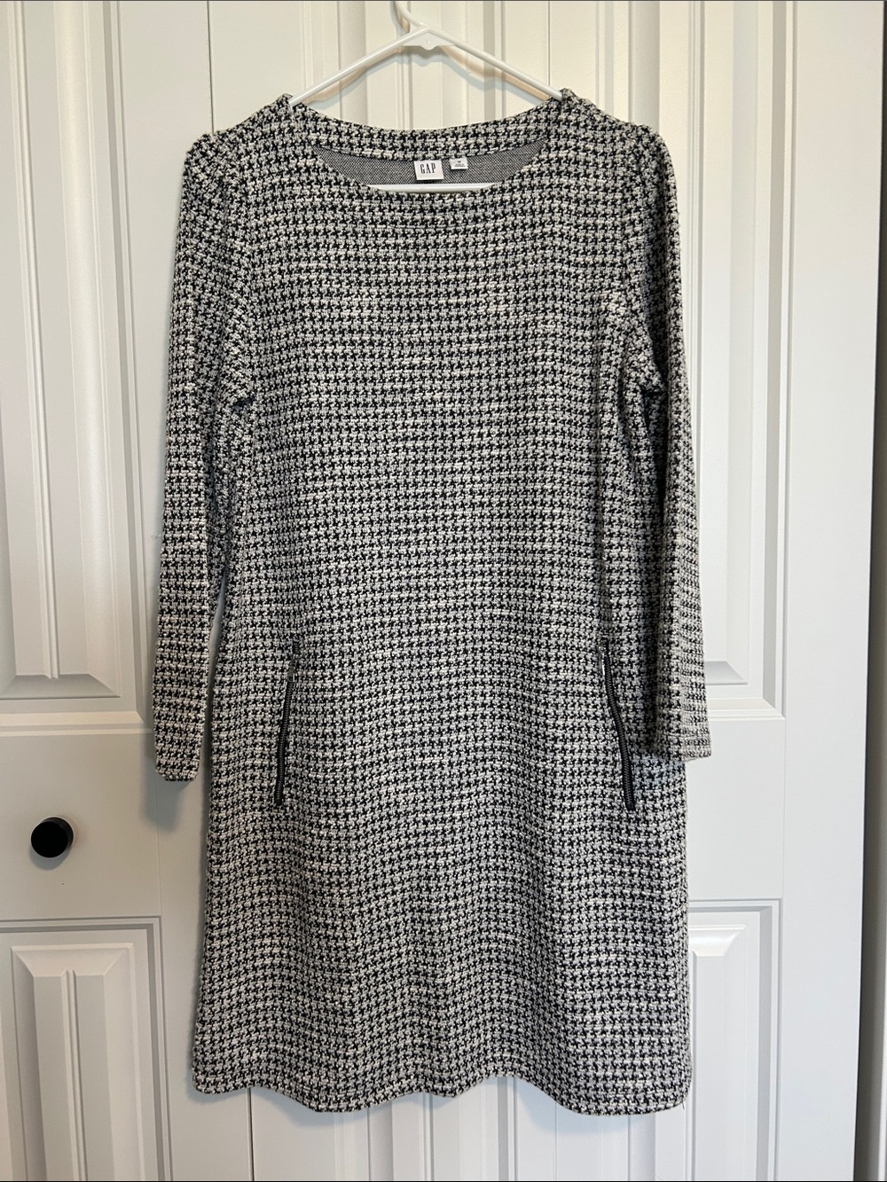 Gap Women's Black & White Houndstooth Long Sleeve Dress